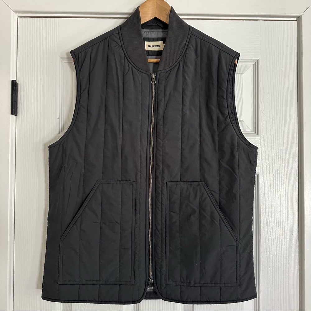 Taylor Stitch Light Puffer Vest, Navy, size 42 (XL)